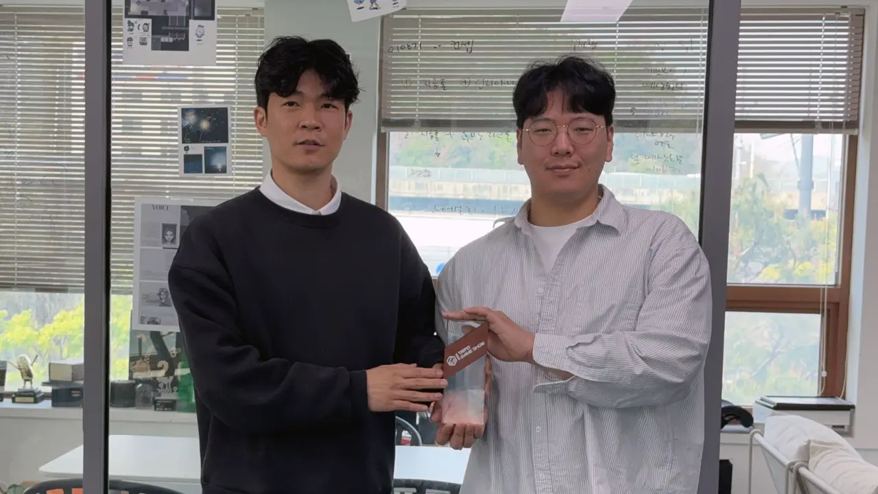 破框架打造沉浸式冒險!韓國雙人團隊遊戲《Graytail》勇奪Indie Game Award最佳手機遊戲